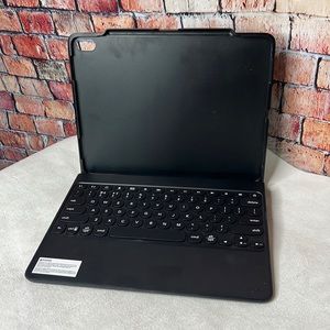 ZAGG | IPad 8th Gen Tablet Keyboard & Case